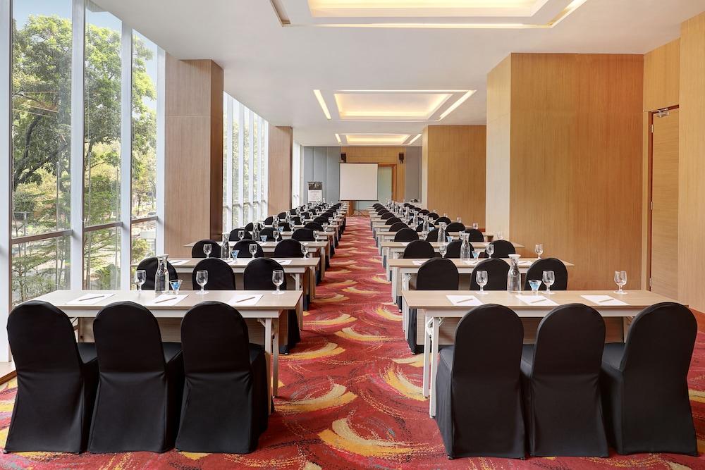Mercure Bandung Nexa Supratman Екстериор снимка