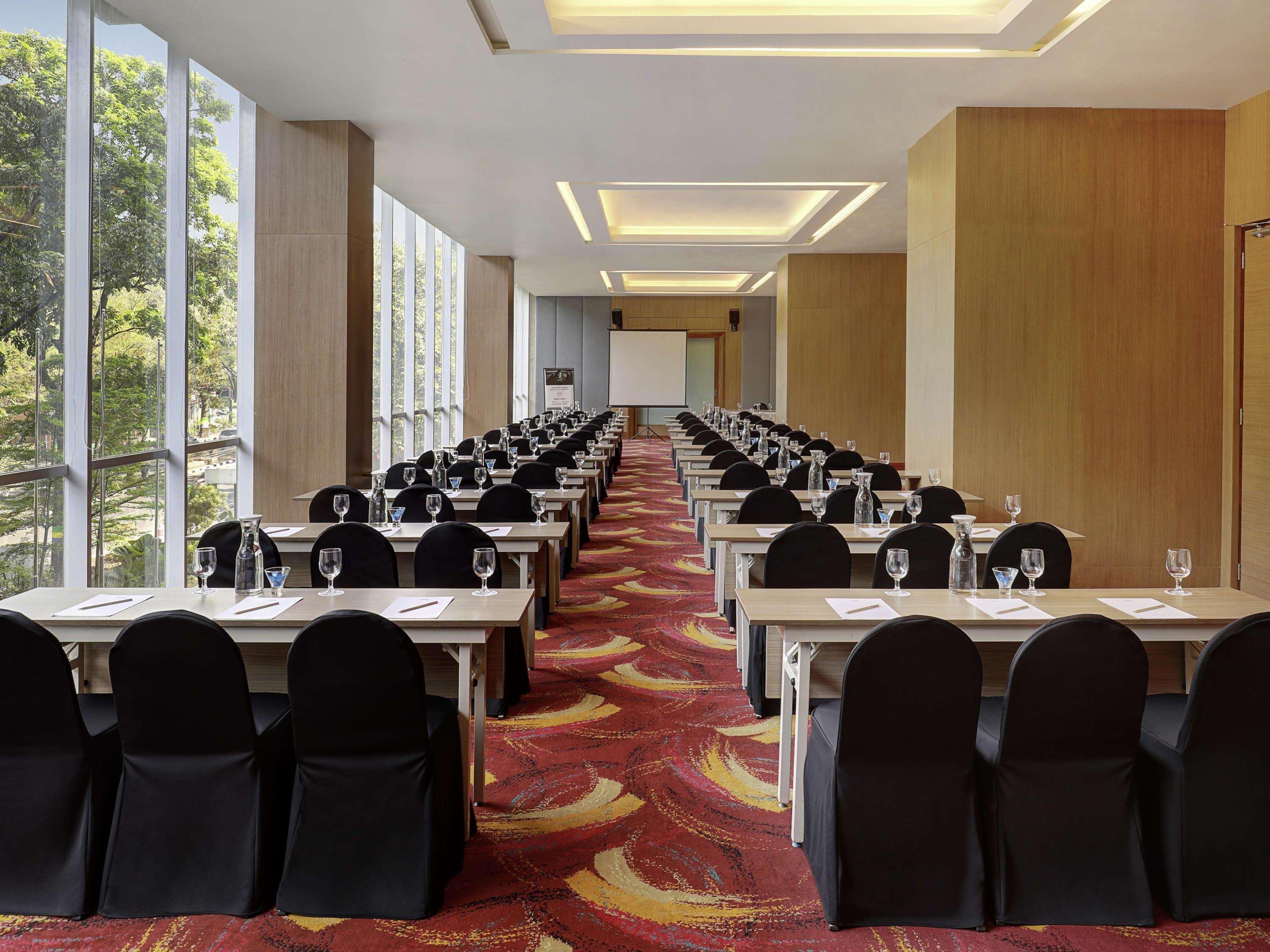 Mercure Bandung Nexa Supratman Екстериор снимка